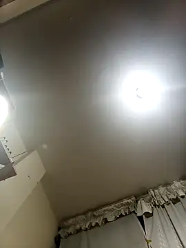 Snapshot of Gatubela212 chatting on October 19, 4:46 am Gatubela212 online show from October 19, 4:46 am