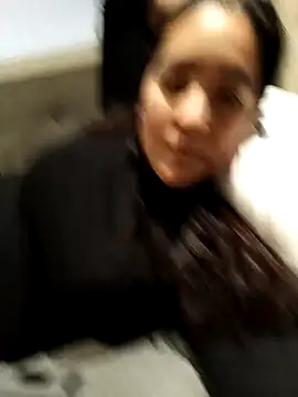 Snapshot of Gatubela212 chatting on October 31, 11:17 pm Gatubela212 online show from October 31, 11:17 pm