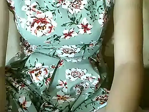 Snapshot of PinaySkinnyGirl chatting on October 7, 9:39 am PinaySkinnyGirl online show from October 7, 9:39 am