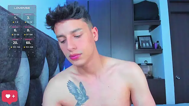 I Gabriel online show from March 3, 11:03 pm