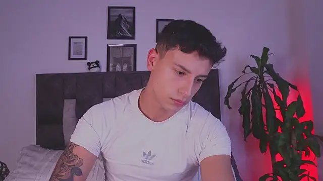 Snapshot of I_Gabriel chatting on July 6, 5:48 am I Gabriel online show from July 6, 5:48 am