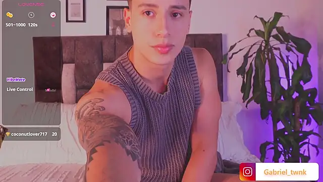 Snapshot of I_Gabriel chatting on July 12, 3:52 am I Gabriel online show from July 12, 3:52 am