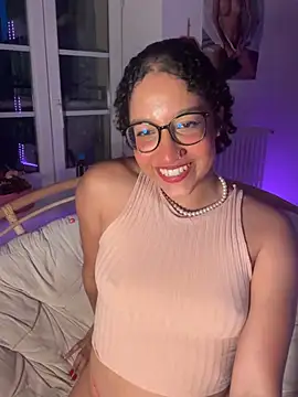 Snapshot of Lauyako chatting on June 7, 8:01 pm Lauyako online show from June 7, 8:01 pm