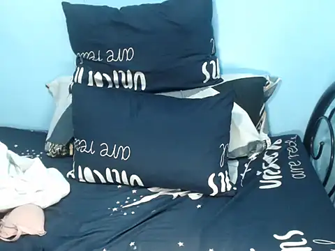 stacie iris online show from December 1, 3:22 am