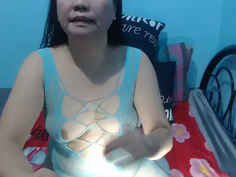 stacie iris online show from January 14, 4:18 am