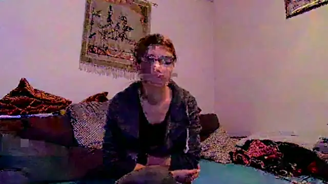 Snapshot of Geile-Luna chatting on June 9, 7:25 pm Geile-Luna online show from June 9, 7:25 pm