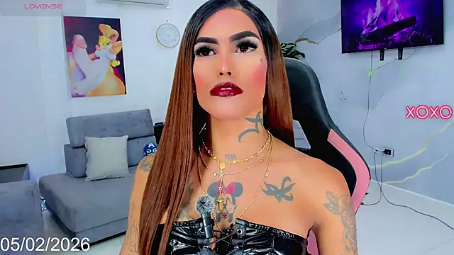 Snapshot of Nella_Dolls chatting on February 6, 7:02 am Nella Dolls online show from February 6, 7:02 am