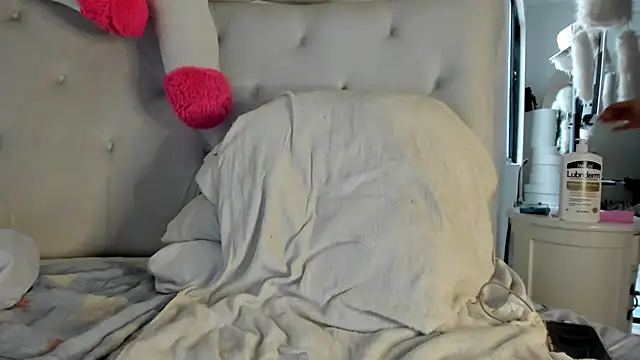 Snapshot of Burlesque_XlX chatting on September 15, 2:06 pm Burlesque XlX online show from September 15, 2:06 pm