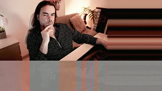 Snapshot of Sanders_White chatting on January 21, 2:43 am Sanders White online show from January 21, 2:43 am