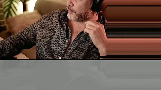 Snapshot of Sanders_White chatting on January 31, 2:48 am Sanders White online show from January 31, 2:48 am