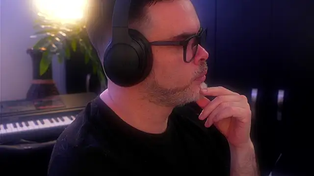 Snapshot of Sanders_White chatting on September 14, 11:48 pm Sanders White online show from September 14, 11:48 pm