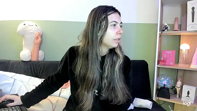 lilly sweett online show from February 14, 1:57 am