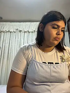 Snapshot of Lia_sexx chatting on April 21, 12:00 pm Lia sexx online show from April 21, 12:00 pm