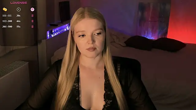 Snapshot of Ssweet_annie chatting on July 2, 6:14 pm Ssweet annie online show from July 2, 6:14 pm