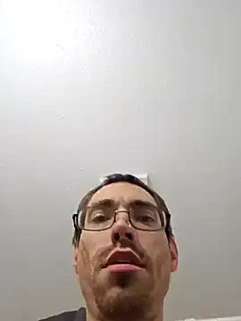 Snapshot of Loosegoose90 chatting on December 25, 1:10 am Loosegoose90 online show from December 25, 1:10 am