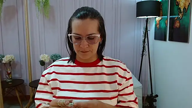 Britney taylor  online show from January 23, 6:35 pm