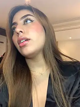 MaddyyLennon online show from January 8, 4:54 pm