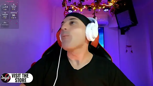 smangels online show from April 15, 5:03 am