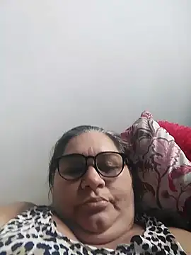 Snapshot of BBW_Michelle chatting on June 28, 9:54 pm BBW Michelle online show from June 28, 9:54 pm