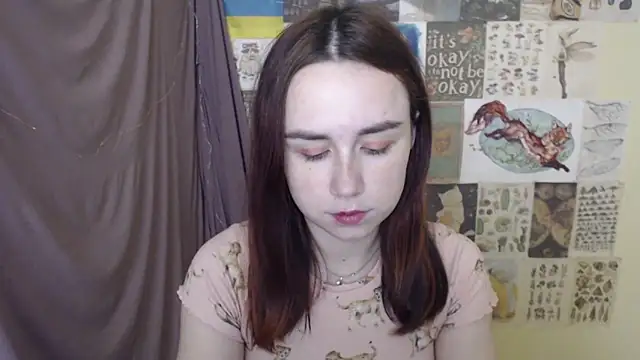 VeryVeryVeryShy  online show from December 5, 8:23 am