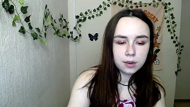 VeryVeryVeryShy  online show from March 5, 7:48 am