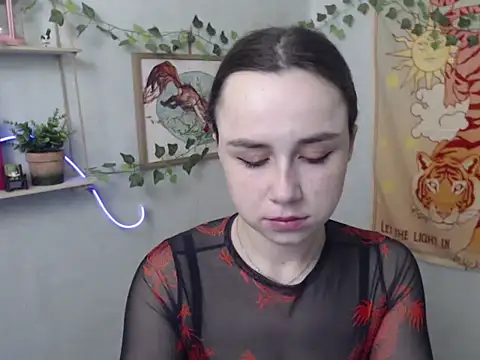 Snapshot of VeryVeryVeryShy_ chatting on April 23, 5:52 am VeryVeryVeryShy online show from April 23, 5:52 am