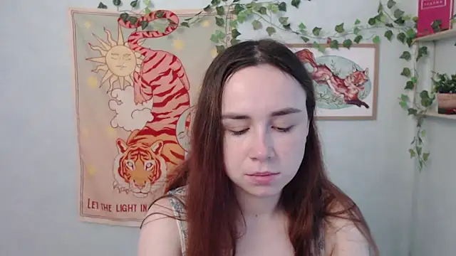 Snapshot of VeryVeryVeryShy_ chatting on May 14, 6:31 am VeryVeryVeryShy online show from May 14, 6:31 am