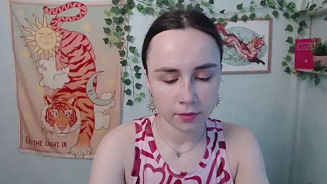 Snapshot of VeryVeryVeryShy_ chatting on May 22, 5:36 am VeryVeryVeryShy online show from May 22, 5:36 am