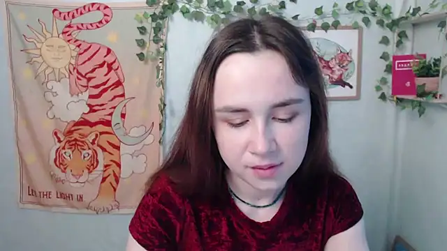 Snapshot of VeryVeryVeryShy_ chatting on June 6, 5:34 am VeryVeryVeryShy online show from June 6, 5:34 am