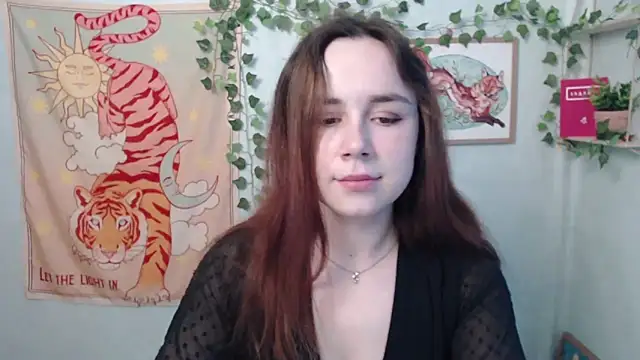 Snapshot of VeryVeryVeryShy_ chatting on June 9, 5:41 am VeryVeryVeryShy online show from June 9, 5:41 am
