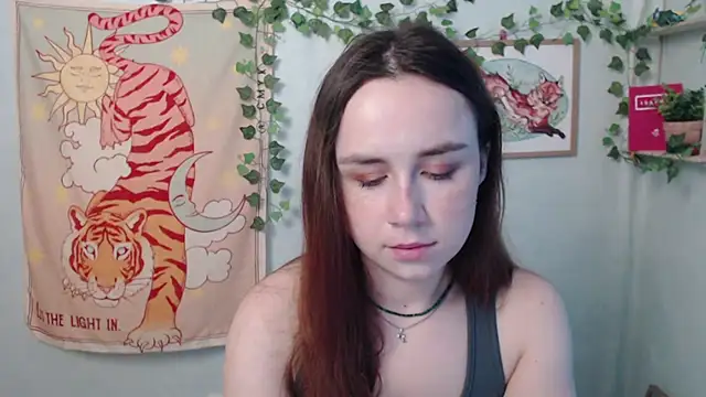 Snapshot of VeryVeryVeryShy_ chatting on July 26, 5:48 am VeryVeryVeryShy online show from July 26, 5:48 am