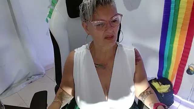 bety-cum2 online show from March 17, 10:51 am