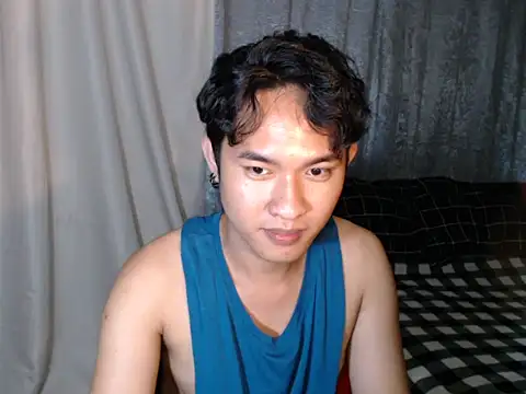 Snapshot of asiancuckyguy69 chatting on March 5, 2:24 pm asiancuckyguy69 online show from March 5, 2:24 pm