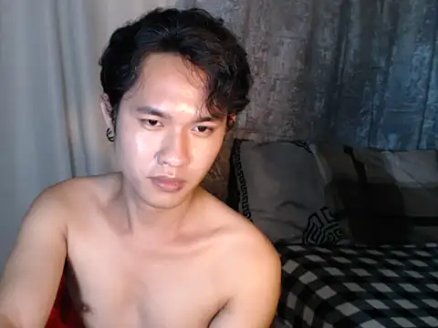 Snapshot of asiancuckyguy69 chatting on May 7, 6:46 pm asiancuckyguy69 online show from May 7, 6:46 pm
