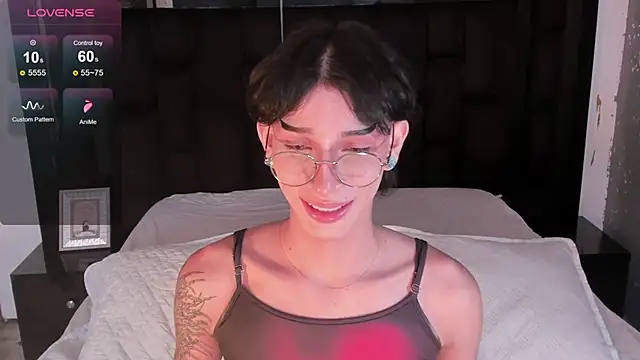 AndyWiilliams online show from February 7, 8:42 pm