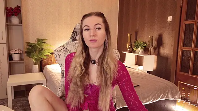 Snapshot of Hello_Lisha chatting on April 23, 8:13 am Hello Lisha online show from April 23, 8:13 am