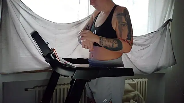 wetgerman 2 online show from April 14, 6:19 am