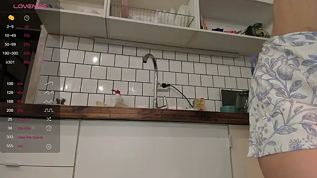 Snapshot of Jena_Lukas chatting on February 19, 5:38 pm Jena Lukas online show from February 19, 5:38 pm