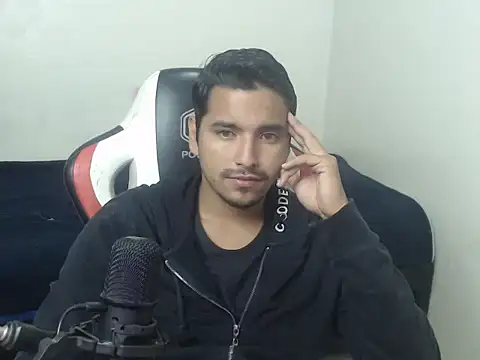 Snapshot of kylian_07 chatting on June 17, 2:25 am kylian 07 online show from June 17, 2:25 am