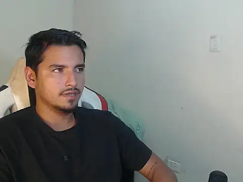 Snapshot of kylian_07 chatting on August 9, 2:46 am kylian 07 online show from August 9, 2:46 am