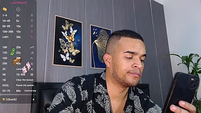 Snapshot of Bigcock_21cm_ chatting on March 21, 10:39 pm Bigcock 21cm  online show from March 21, 10:39 pm