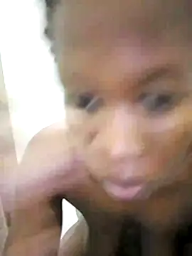 Snapshot of africanpussy22 chatting on April 10, 10:58 pm africanpussy22 online show from April 10, 10:58 pm