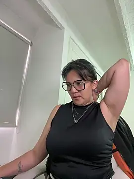 Snapshot of SWEETLILY18 chatting on February 3, 9:50 pm SWEETLILY18 online show from February 3, 9:50 pm