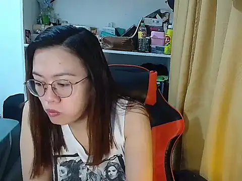 Snapshot of crizzybel chatting on April 29, 7:20 pm crizzybel online show from April 29, 7:20 pm