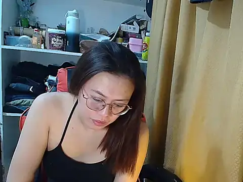 Snapshot of crizzybel chatting on April 30, 6:14 pm crizzybel online show from April 30, 6:14 pm