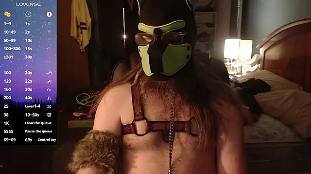 Snapshot of kinkywolf429 chatting on April 26, 6:33 am kinkywolf429 online show from April 26, 6:33 am