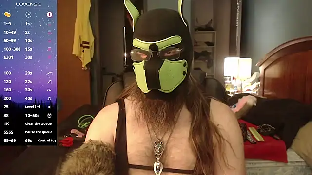 Snapshot of kinkywolf429 chatting on May 4, 3:52 pm kinkywolf429 online show from May 4, 3:52 pm