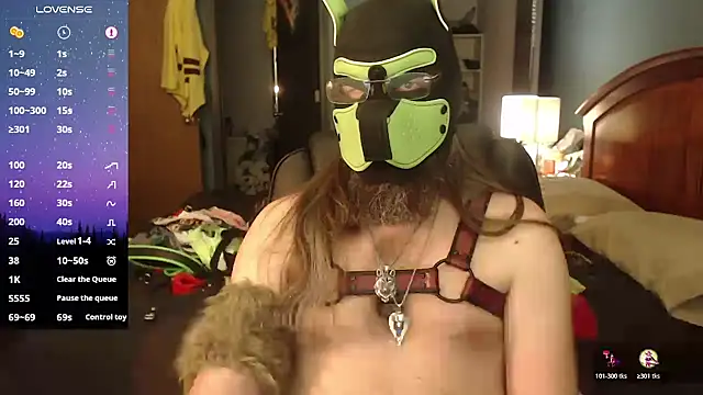 Snapshot of kinkywolf429 chatting on June 4, 4:57 pm kinkywolf429 online show from June 4, 4:57 pm