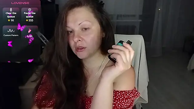 Snapshot of Marla_Singerrr chatting on June 7, 4:44 pm Marla Singerrr online show from June 7, 4:44 pm