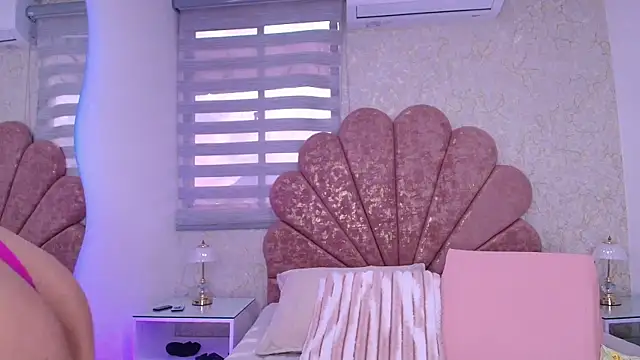 leon gaby online show from December 18, 7:20 pm